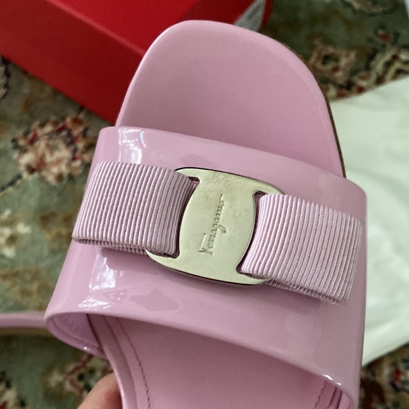 Ferragamo heels 🦄 - Picture 16 of 17